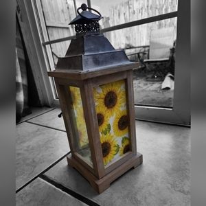 Light up Sunflowers Lantern
